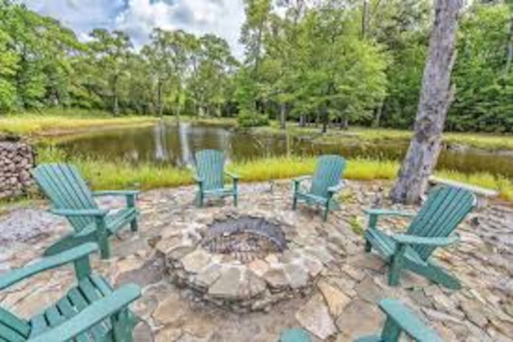 Enjoy a peaceful evening by the fire pit. There is no light pollution, so you will see thousands of stars!