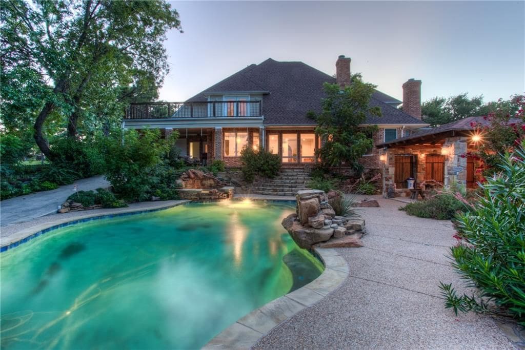 NEW! Stunning Lake House w/ Pool and Amazing Dock Houses for Rent in Azle, Texas, United States