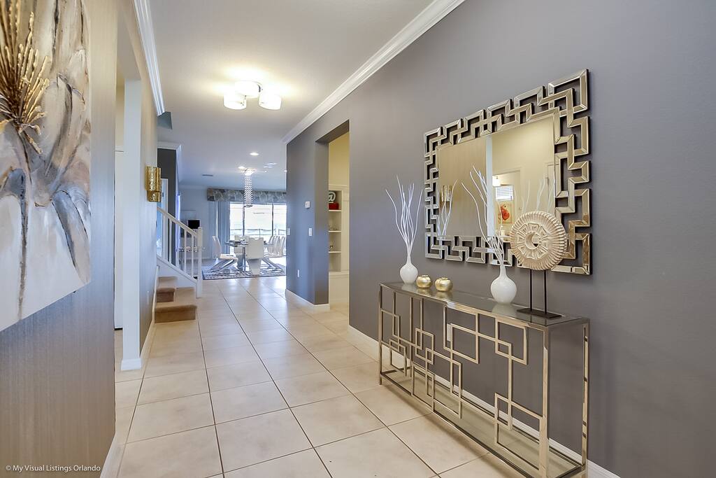 8817 Macapa Dr_4.JPG