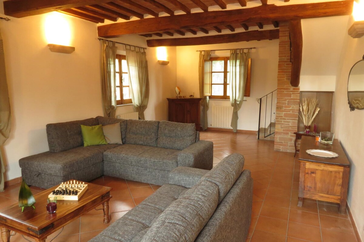 Proprietà Airbnb di successo: Country House in the Crete Senesi a Asciano