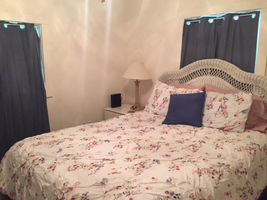 bedroom one - queen