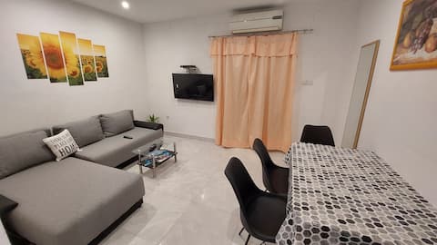 Top Airbnb: Apartments Pletikosa near Šibenik in Brodarica