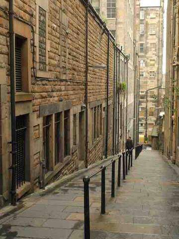 Royal Mile 2bedroom apartment gallery image 4