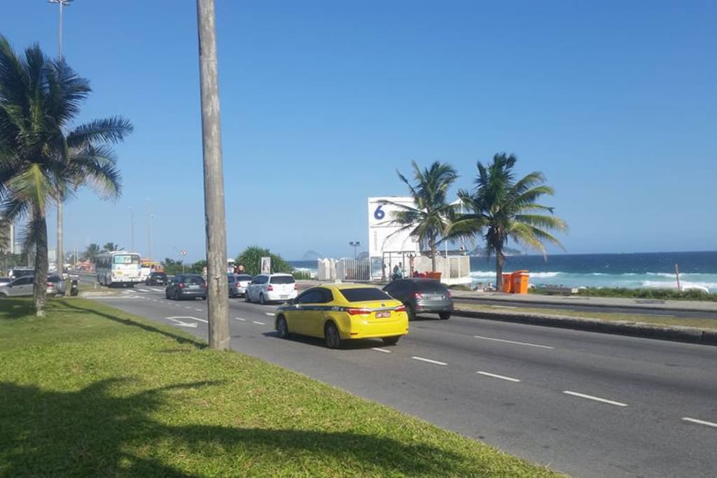 Praia da Barra da Tijuca, Posto 6