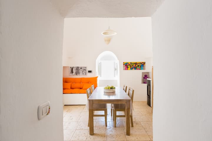 Fantastici Trulli Immersi Nel Verde - Cisternino
