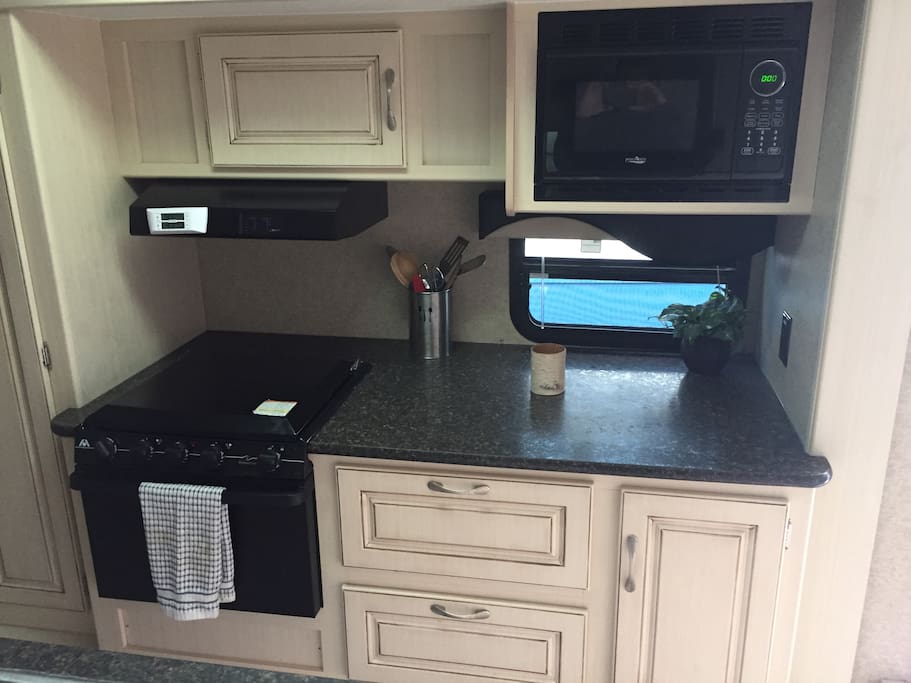 Oven and Stove