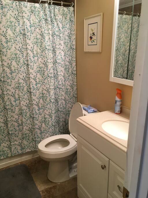 Nice clean bath