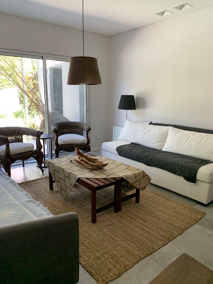 Дом в формате квартиры с 4 спальнями в Beccar