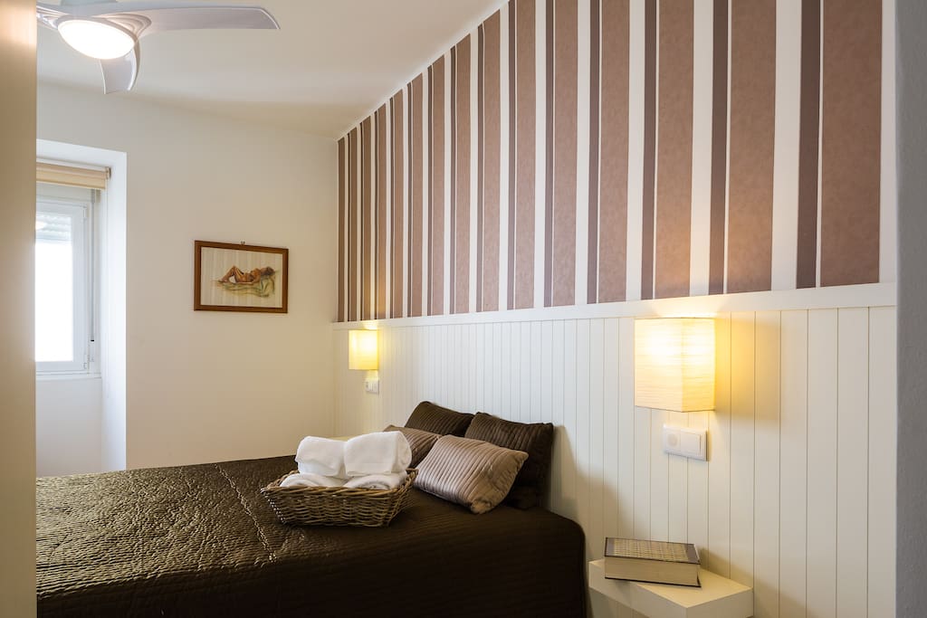 Bed room