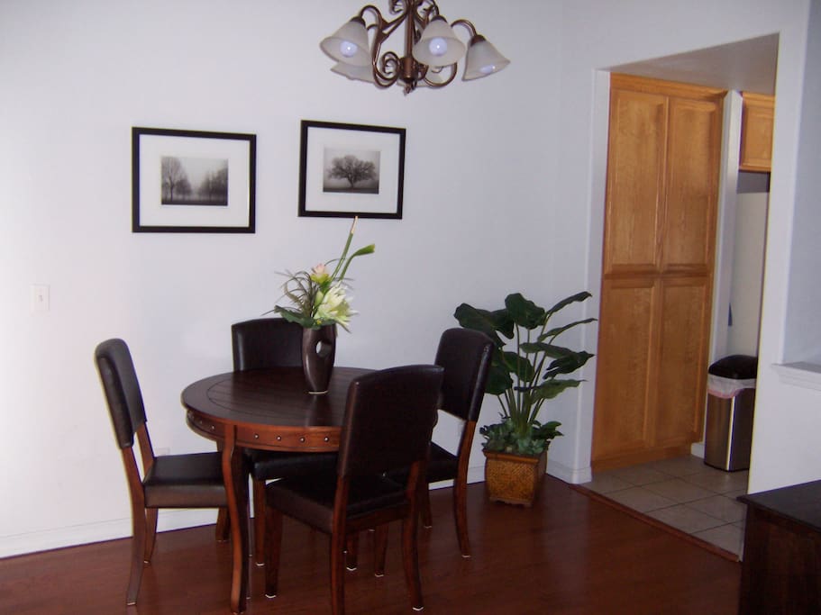 614 Airpark-Dining Room