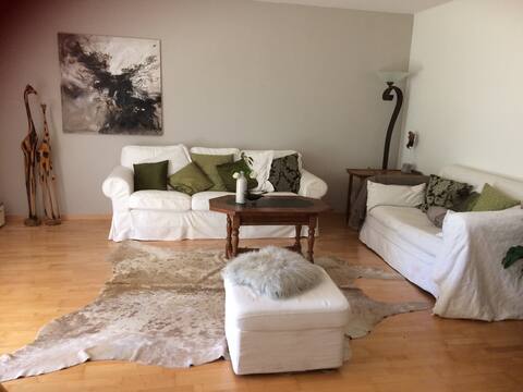 Garden apt - short trainride to Zürich, near lake