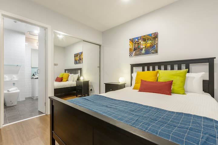 Master bedroom with Queen size bed.