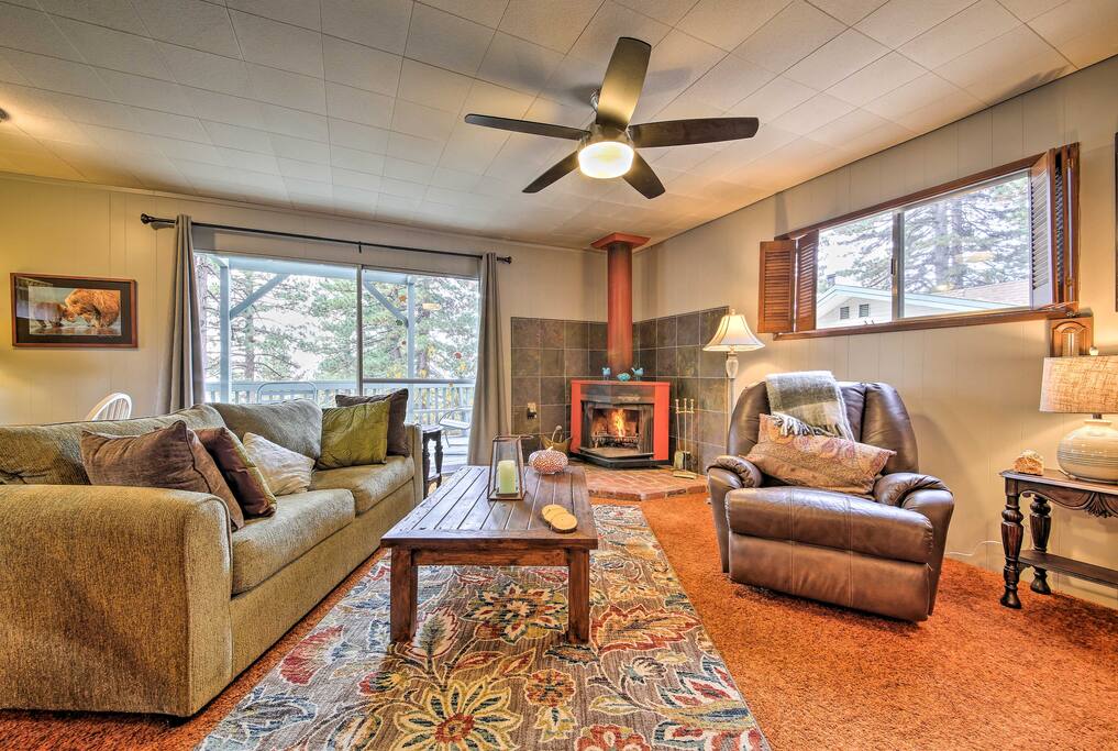 Get your freshwater fix with a trip to Lake Arrowhead - less than 7 miles away from this cabin!