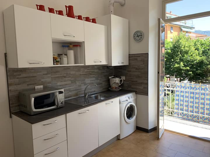 Oliver Appartement De 3 Chambres Dans Le Centre - Bonassola