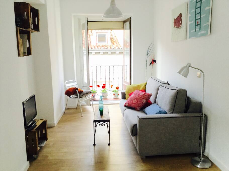 Recién reformado, vista del apartamento desde la cocina