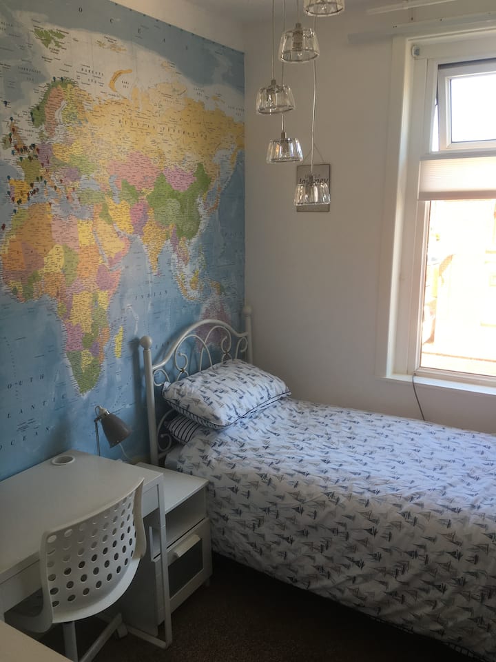 AshtoninMakerfield Vacation Rentals & Homes England, United Kingdom