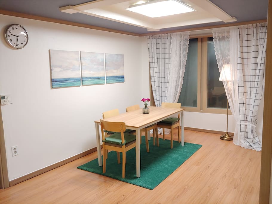 Hongdae Mainstreet Two Room House 경쟁 제품과 비교 이미지