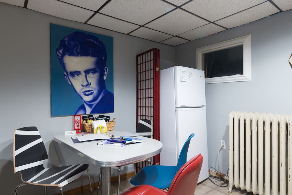 James Dean watches over you while having a bite.