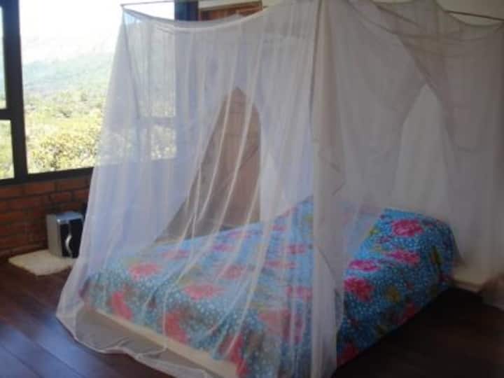 Quarto 1o andar (chambre au premier étage).