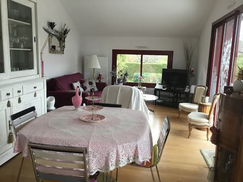 Airbnb performant: Bright and spacious apartment. à Urrugne