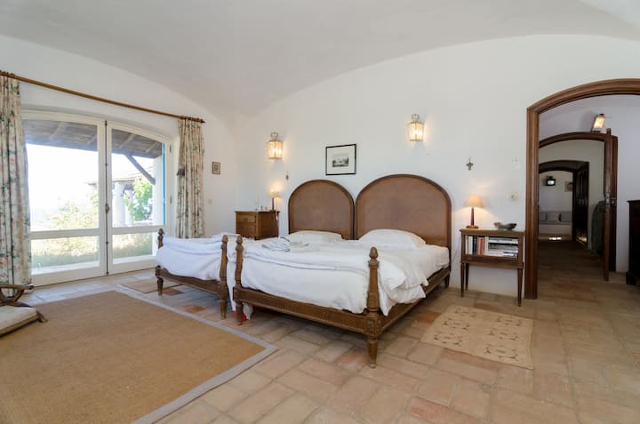 The White Suite bedroom