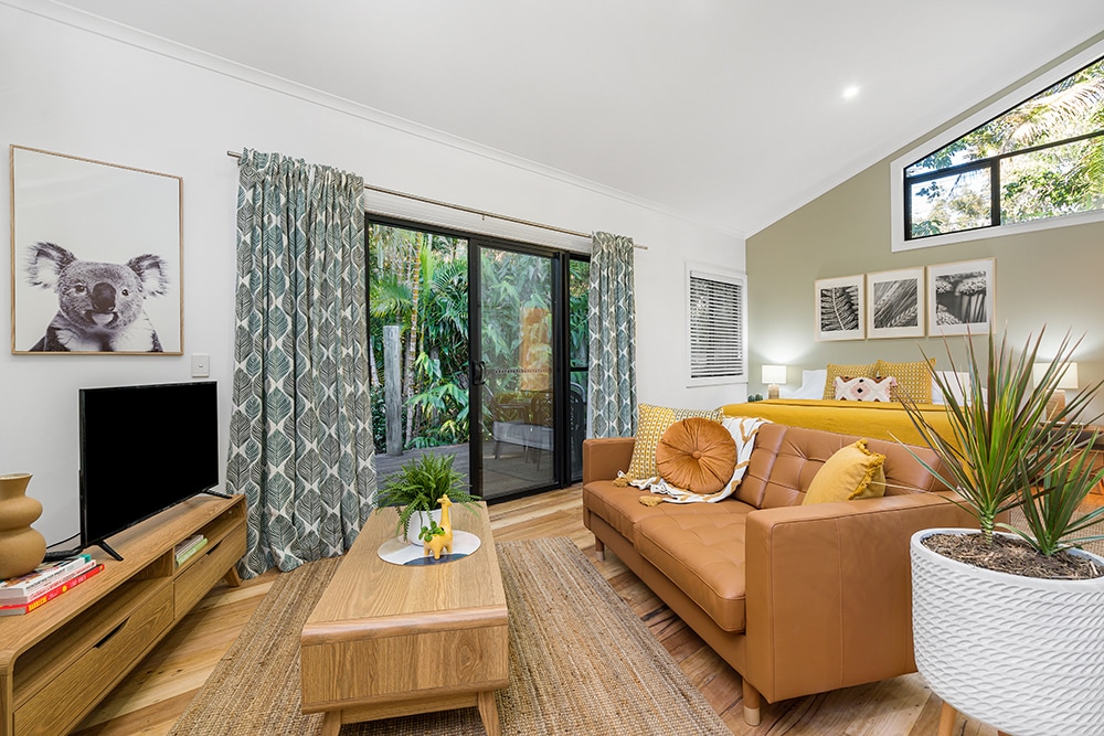 Top Airbnb: Broken Head Nature Cabins #1. Lux Studio. Sleeps 3 in Ballina Shire Council