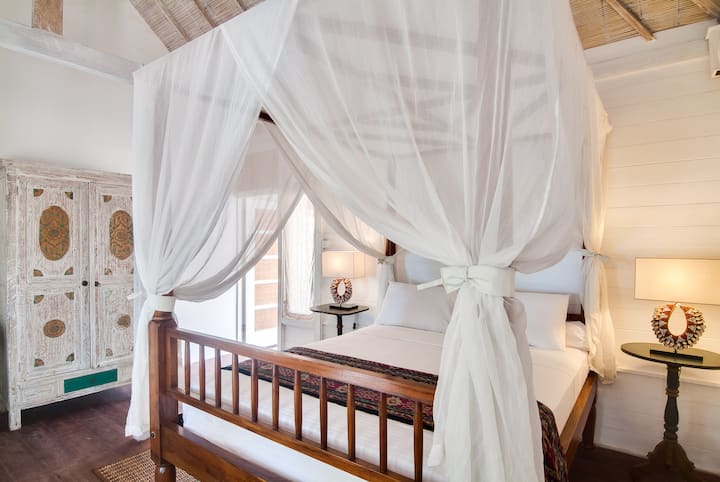 รอยยิ้มของห้องชั้นบน 