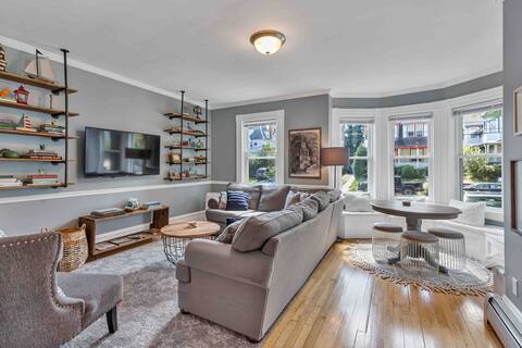 The Wayland House - 6BR Family ❤️ Retreat Sleeps 15