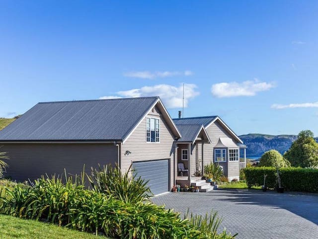 The Loft  Taupo  (Self-Contained/Private entrance)