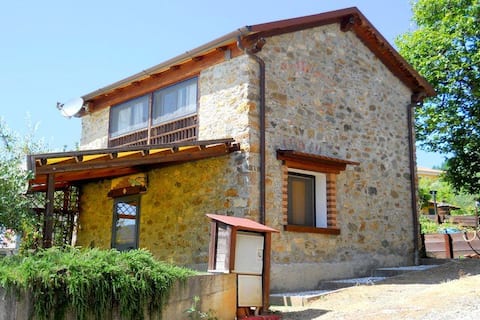 Residence Montebello, Stone house with pool