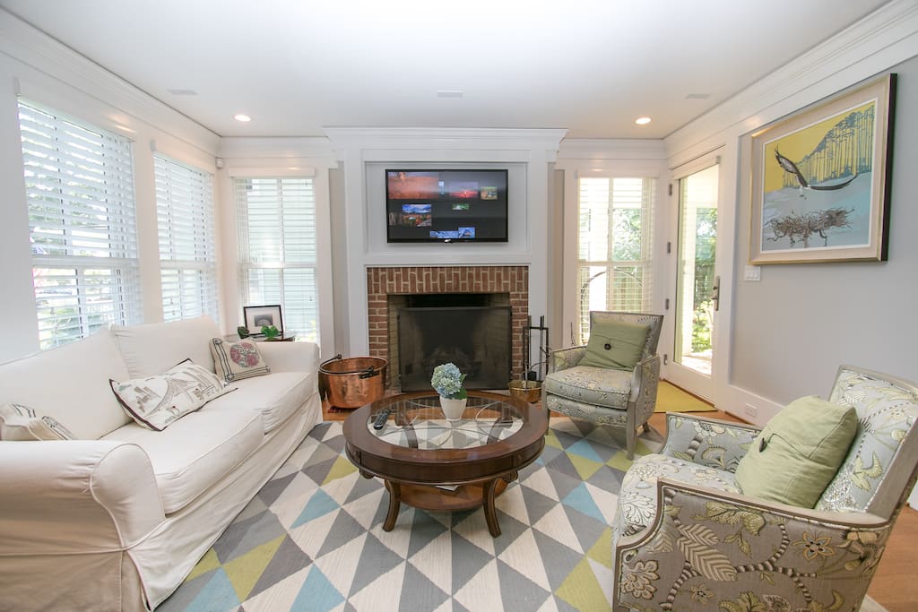 Main living room ... complete with theater surround sound