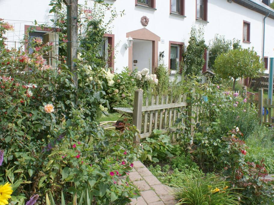 Der Weg zum Garten.