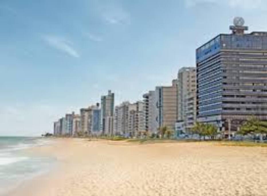 Praia da Costa, uma das mais belas do Espírito Santo