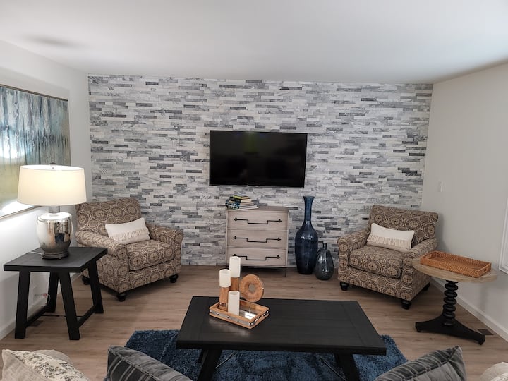 Beautiful Home In A Stress-free Environment - Hemet, CA