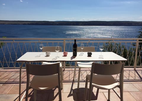 Apartment 35m from sea, perfect place to relax