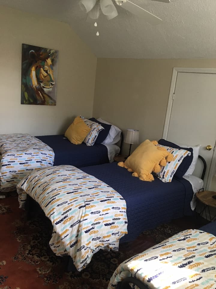 1e verdieping BR #6  met drie eenpersoonsbedden