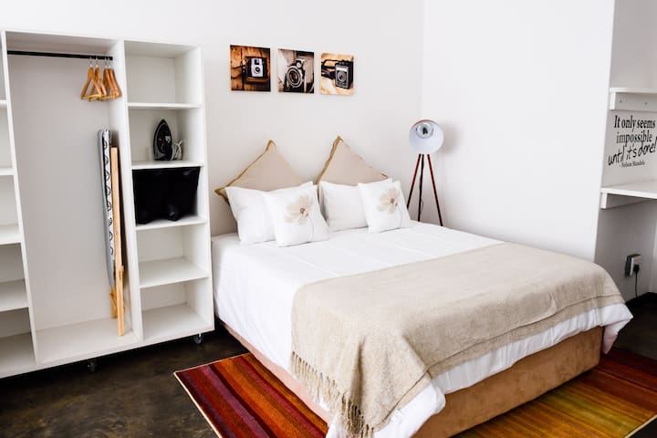 East City Living ! Maboneng!