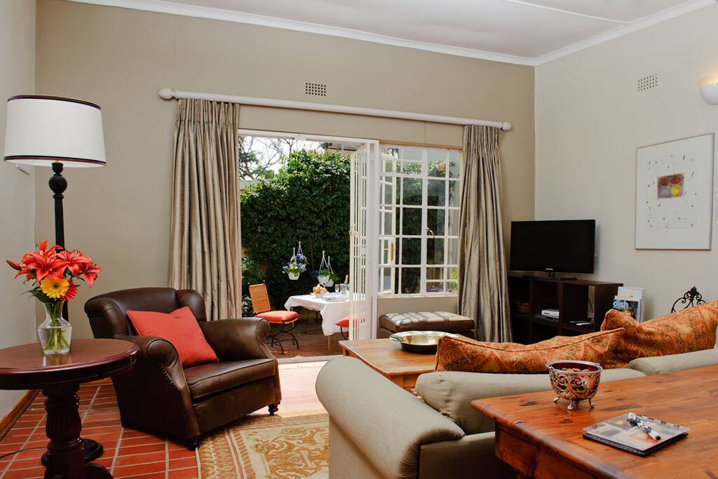 Garden Cottage - Lounge