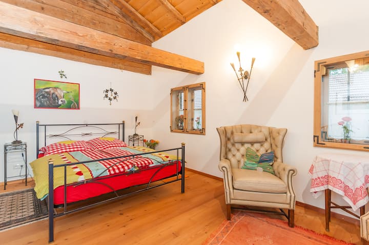 5* Zimmer im romantischem Rottaler Bauernhaus - Landgasthöfe zur Miete