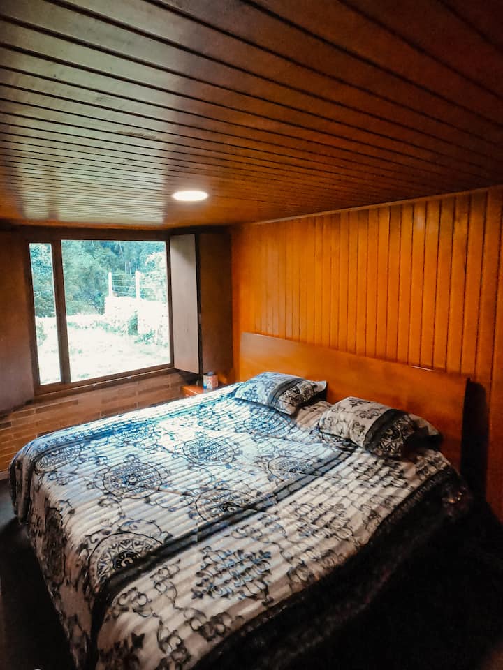 Room No 1. First floor. Cama Queen 2.0x2.0m