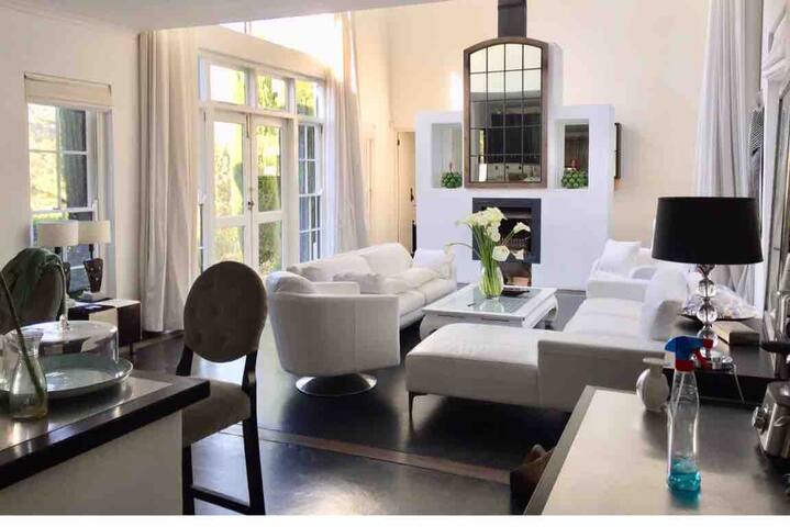 Entire house , private security estate gallery image 5