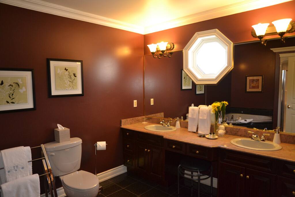 Bordeaux bathroom
