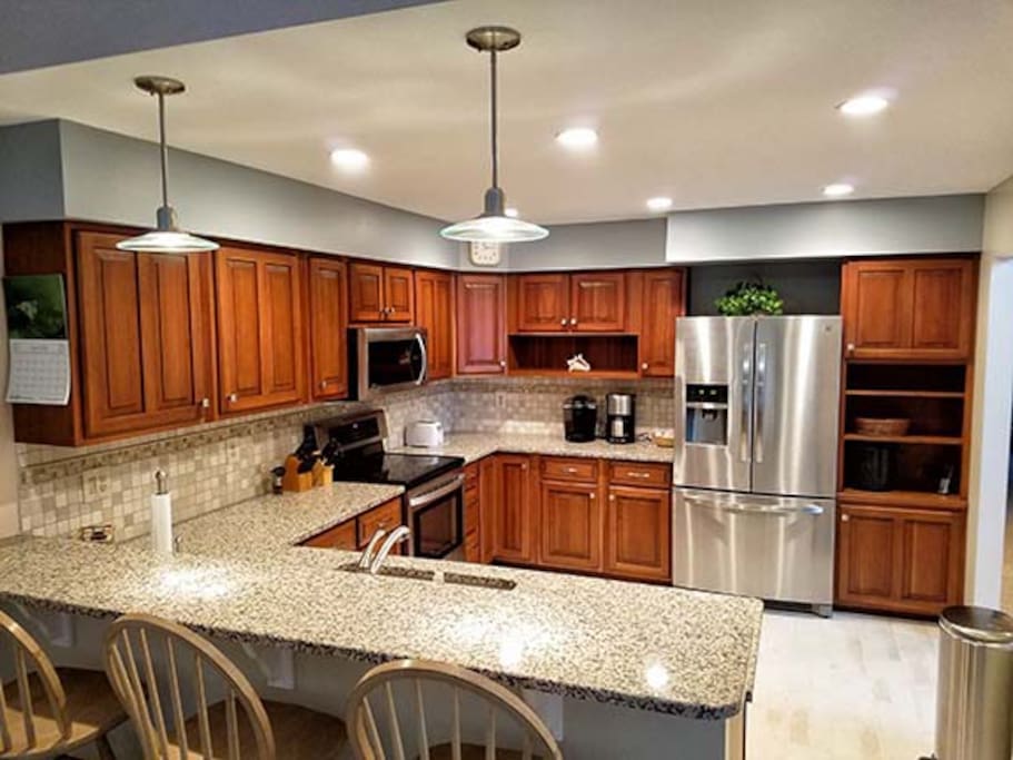 Newly remodeled Kitchen w/both Keurig & Krupps coffeemakers