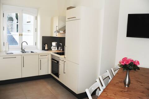 Modern four room flat downtown / name: Berlin