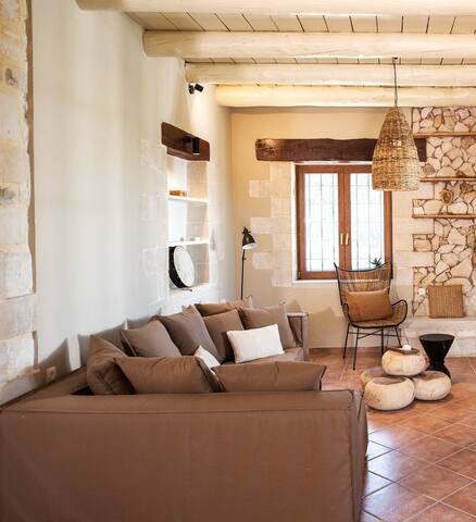 Prinus Country Retreat (heated pool, beach in 15′) gallery image 3