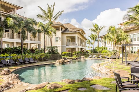 Luxury Villa - 3BD/3BA, Pool, A/C, Walk to Beach