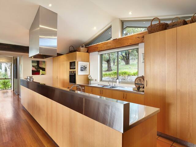 Harry’s Red Hill gallery image 2