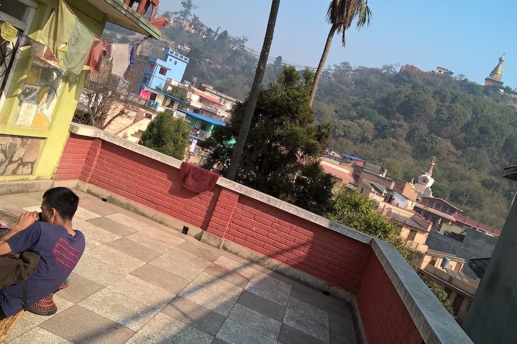 Ct privat rooftop terras with view at the monkey tempel