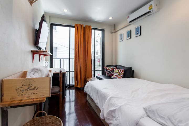 Mini chic Apartment BTS S Taksin Apartments for Rent in Bangkok, Thailand Mini chic Apartment BTS S Taksin Apartments for Rent in Bangkok, Thailand