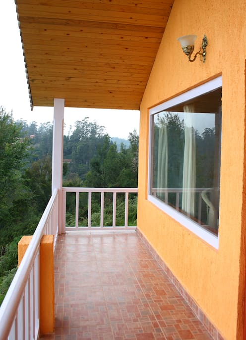 balcony